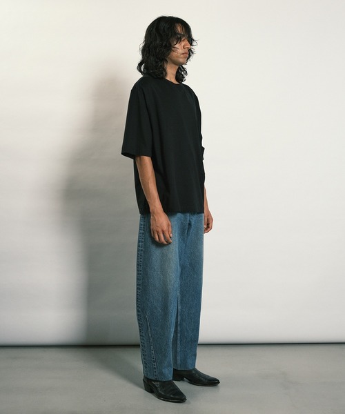 TANAKA(タナカ)の「TAPERED JEAN TROUSERS MID BLUE(デニムパンツ・メンズ・インディゴブルー・31/30/28)」の4枚目の写真