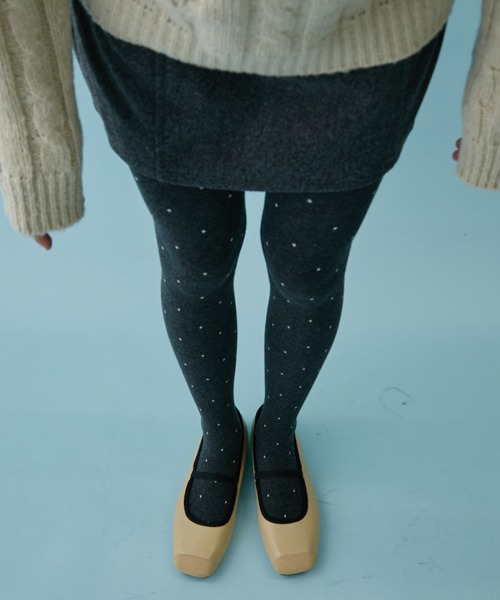 FUULLY STUDIO（フーリィーステューディオ）の「ピンドットタイツ（タイツ/ストッキング・レディース・チャコールグレー/アイボリー・FREE）」の11枚目の写真