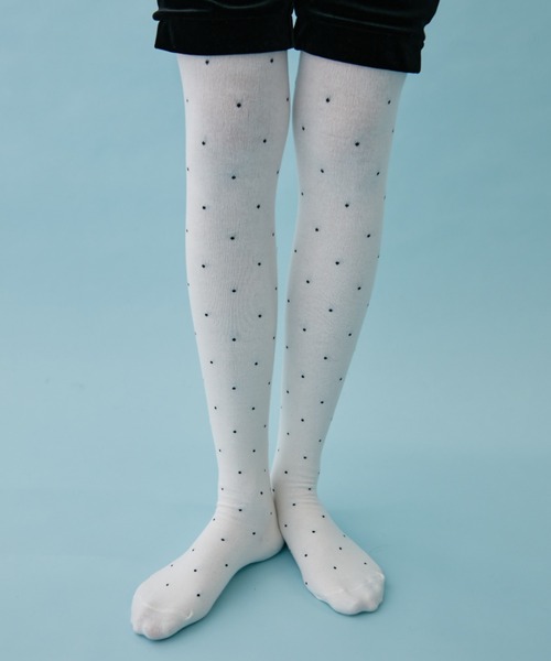 FUULLY STUDIO（フーリィーステューディオ）の「ピンドットタイツ（タイツ/ストッキング・レディース・チャコールグレー/アイボリー・FREE）」の5枚目の写真