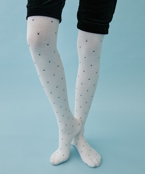 FUULLY STUDIO（フーリィーステューディオ）の「ピンドットタイツ（タイツ/ストッキング・レディース・チャコールグレー/アイボリー・FREE）」の7枚目の写真