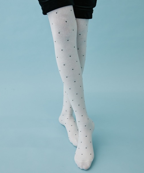 FUULLY STUDIO（フーリィーステューディオ）の「ピンドットタイツ（タイツ/ストッキング・レディース・チャコールグレー/アイボリー・FREE）」の6枚目の写真