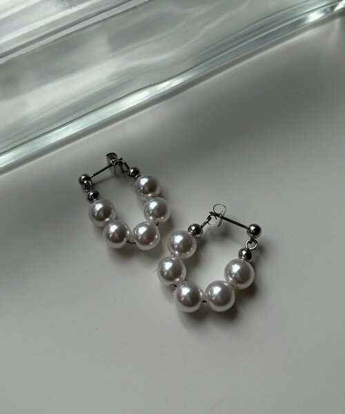 Chez toi(シェトワ)の「フープ小パールピアス(ピアス(両耳用)・レディース・シルバー/ゴールド・FREE)」の3枚目の写真