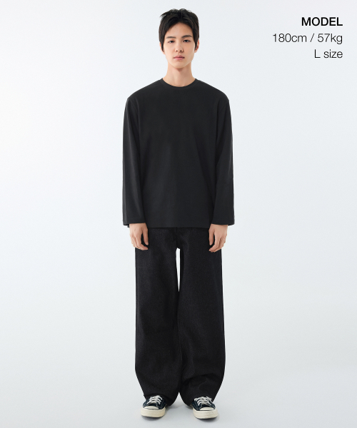 MUSINSA STANDARD（ムシンサスタンダード）の「[ヒートタンダード] クルーネック長袖Tシャツ [ブラック]（Tシャツ/カットソー・メンズ・その他・SMALL/MEDIUM/LARGE/X-LARGE/XX-LARGE/XXX-LARGE）」の2枚目の写真