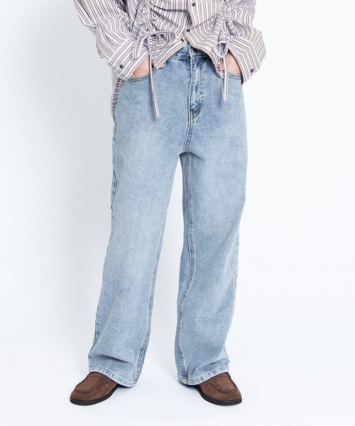 PUNYUS（プニュズ）の「レギュラーデニムパンツ（デニムパンツ・レディース・ブラック/ライトブルー・2/1/5/4/3）」の4枚目の写真