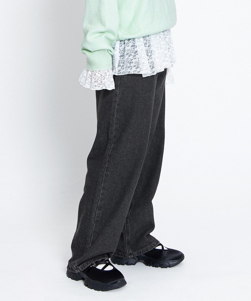 PUNYUS（プニュズ）の「レギュラーデニムパンツ（デニムパンツ・レディース・ブラック/ライトブルー・2/1/5/4/3）」の20枚目の写真