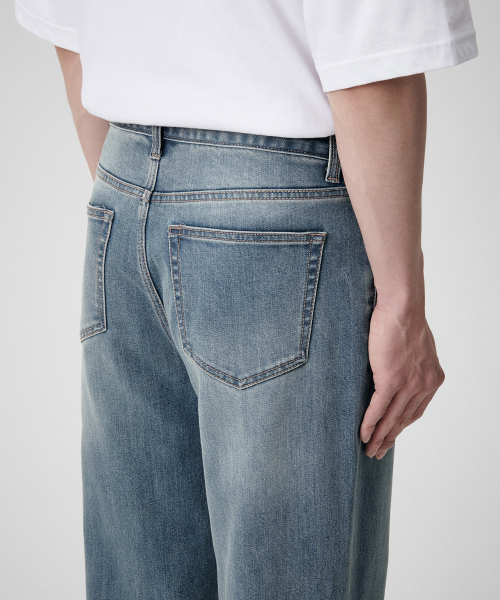 MUSINSA STANDARD（ムシンサスタンダード）の「[クールタンダード] レギュラーフィットデニムパンツ [ライトインディゴ]（デニムパンツ・メンズ・その他・40/38/42/36/34/32/30/31/26/27/28/29/33）」の7枚目の写真