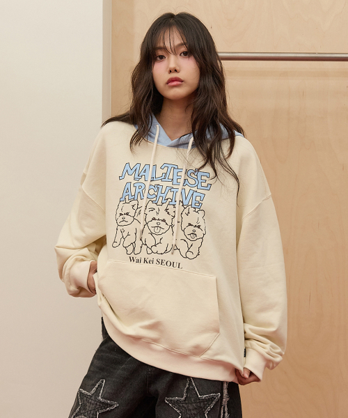 WaiKei(ワイケイ)の「マルチーズアーカイブライングラフィックツートンフードTシャツアイボリー(パーカー・レディース・その他・2/1)」の5枚目の写真