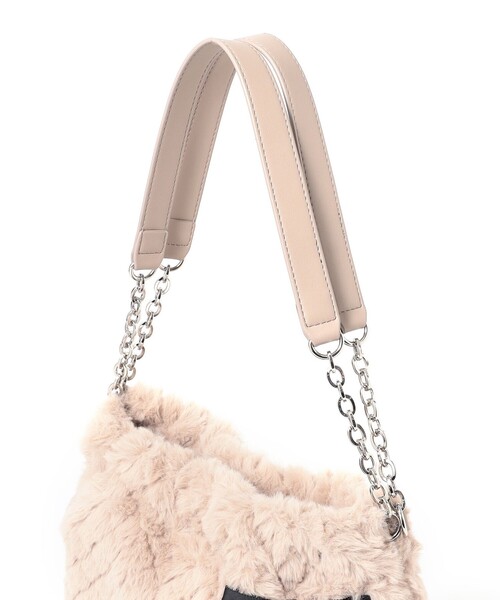 TO BE CHIC(トゥー ビー シック)の「ダイヤ柄フェイクファー ショルダーバッグ(ショルダーバッグ・レディース・ベージュ/ブラック・FREE)」の11枚目の写真