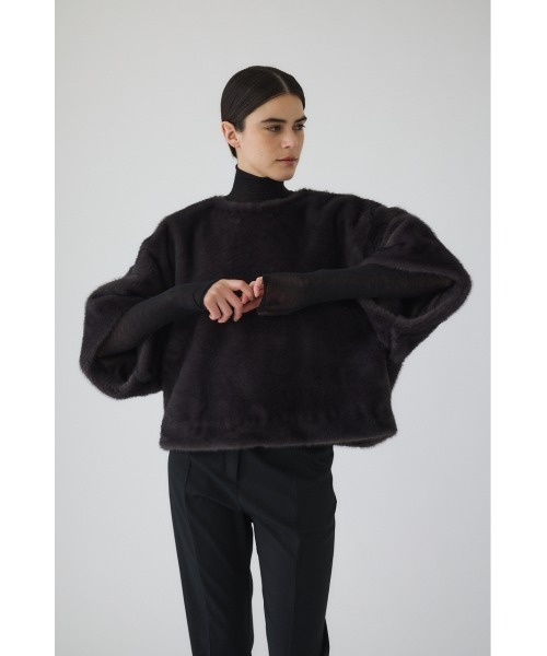 RIM.ARK(リムアーク)の「Square fur tops スクエアファートップス(Tシャツ/カットソー・レディース・ベージュ/グレー・FREE)」の8枚目の写真