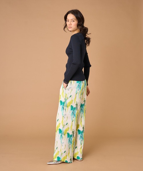 INED(イネド)の「綿シルク シアードッキングリブニット(ニット/セーター・レディース・ブルー/オフホワイト/イエロー/ダークネイビー・11号/9号)」の17枚目の写真