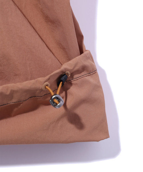 CRITIC（クリティック）の「GLOSSY CARGO PANTS BROWN（スウェットパンツ・レディース・その他・LARGE/MEDIUM/X-LARGE）」の8枚目の写真
