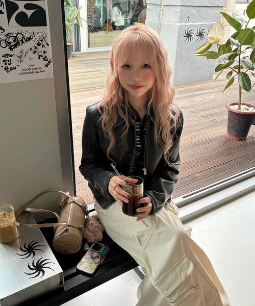 TUOMIO（トゥオミオ）の「MULTI POCKET CARGO PANTS [CREAM]（その他パンツ・レディース・その他・1/2）」の7枚目の写真