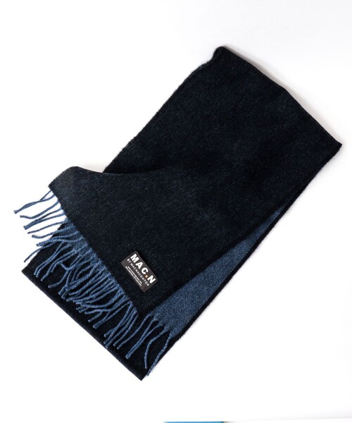 NOLLEY’S(ノーリーズ)の「【MAC.N/マックエヌ】Lambswool Dual Scarf 25(ストール/ショール・メンズ・チャコールグレー/ネイビー・FREE)」の3枚目の写真