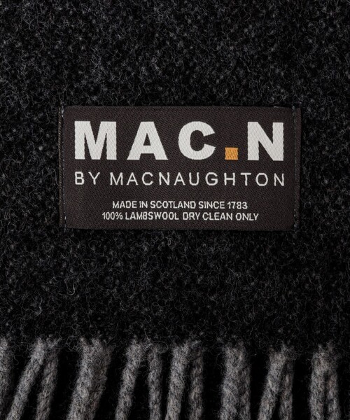 NOLLEY’S(ノーリーズ)の「【MAC.N/マックエヌ】Lambswool Dual Scarf 25(ストール/ショール・メンズ・チャコールグレー/ネイビー・FREE)」の19枚目の写真