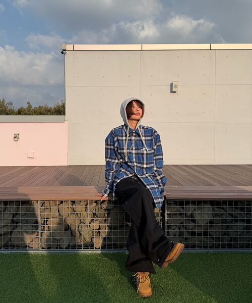 EXTRAORDINARY（エクストラオーディナリー）の「TARTAN CHECK HOOD SHACKET BLUE（シャツ/ブラウス・メンズ・その他・MEDIUM/LARGE/X-LARGE）」の4枚目の写真