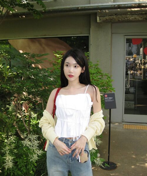 ARI(アリ)の「IRIS TOP / WHITE(Tシャツ/カットソー・レディース・ホワイト・FREE)」の3枚目の写真