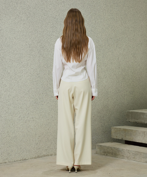 ARI(アリ)の「TOMO WIDE SLACKS / IVORY(スラックス・レディース・アイボリー・SMALL/MEDIUM)」の4枚目の写真