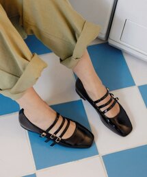 トリプルストラップフラットシューズ (ブラック)