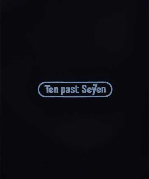 TEN PAST SEVEN(テン ファスト セブン)の「レタリングプリントTシャツ - ブラック(Tシャツ/カットソー・メンズ・その他・SMALL/MEDIUM/LARGE)」の4枚目の写真