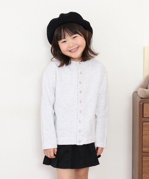 OMNES（オムネス）の「裏毛スウェット パールドットカーディガン KIDS（カーディガン/ボレロ・キッズ・グレー/ホワイト/ピンクベージュ/ブラック・100cm/120cm/130cm/110cm/140cm）」の2枚目の写真