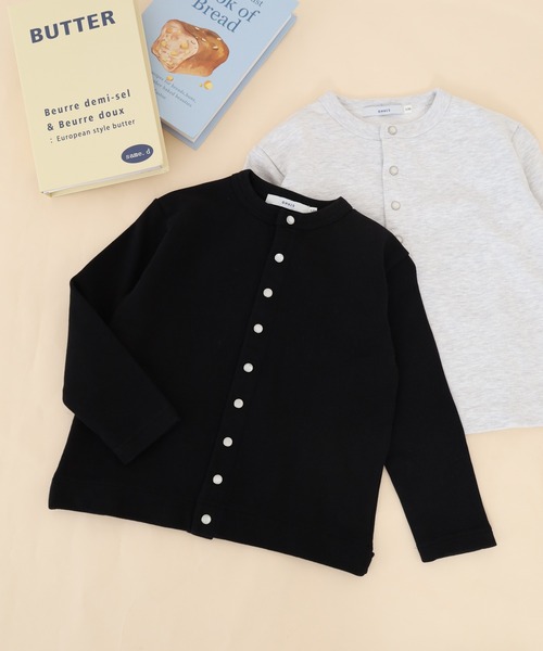OMNES（オムネス）の「裏毛スウェット パールドットカーディガン KIDS（カーディガン/ボレロ・キッズ・グレー/ホワイト/ピンクベージュ/ブラック・100cm/120cm/130cm/110cm/140cm）」の3枚目の写真
