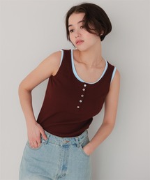 カップ付きレイヤード風タンクトップ