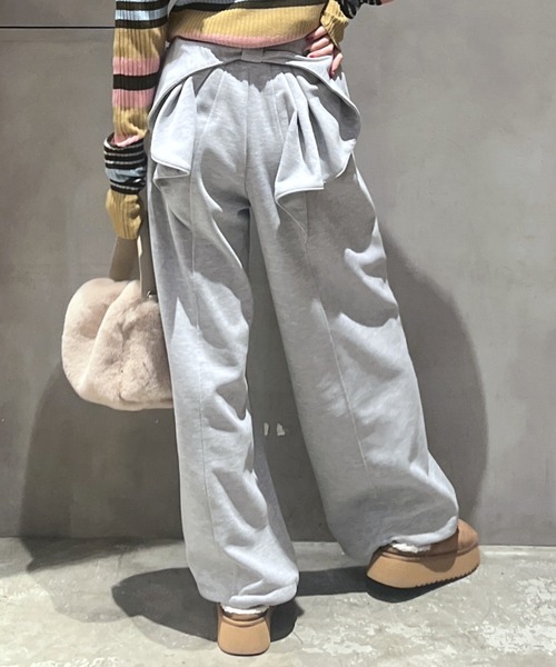 RODEO CROWNS WIDE BOWL（ロデオクラウンズワイドボウル）の「ビッグリボンスウェットパンツ（スウェットパンツ・レディース・ブラウン/グレー×ホワイト/ブラック/ピンク・MEDIUM/SMALL）」の3枚目の写真