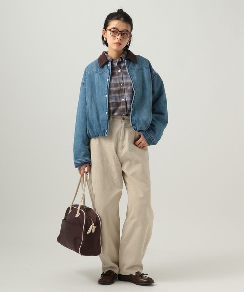 BAYFLOW（ベイフロー）の「[内側ボアで暖かい]裏ボアショートブルゾン（ブルゾン・レディース・オフホワイト/インディゴブルー・FREE）」の10枚目の写真