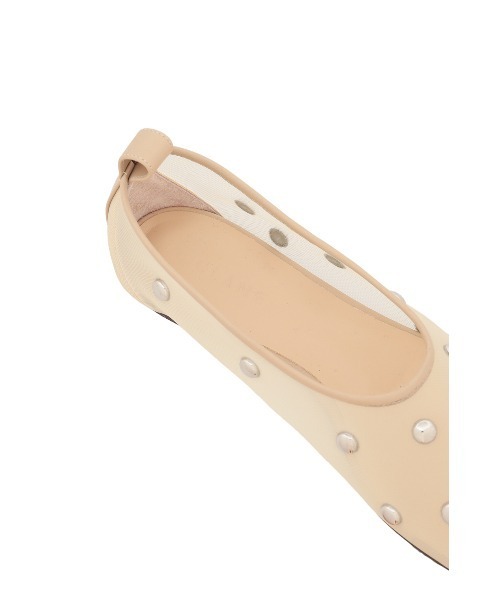CLANE（クラネ）の「STUDDED MESH FLAT SHOES（パンプス・レディース・ベージュ/ブラック・36/37/38）」の20枚目の写真