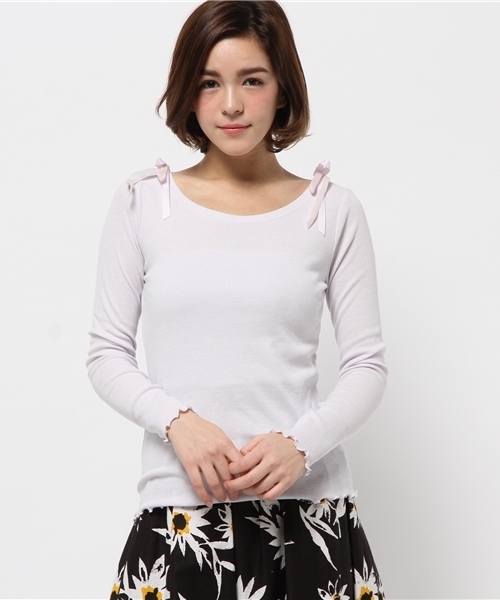 one after another NICE CLAUP(ワンアフターアナザーナイスクラップ)の「【ナイスクラップ】肩リボンテレコ長袖Tシャツ(Tシャツ/カットソー・レディース・アイボリー/ライトグレー/ラベンダー/ネイビー/ブラック・FREE)」の5枚目の写真