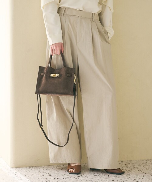 VIOLAd'ORO（ヴィオラドーロ）の「＜VIOLAd’ORO＞スエード 2WAY トートバッグ（ショルダーバッグ・レディース・モカ・FREE）」の3枚目の写真