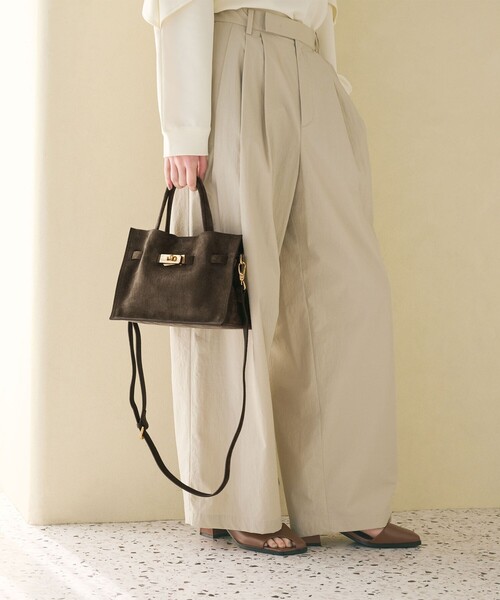 VIOLAd'ORO（ヴィオラドーロ）の「＜VIOLAd’ORO＞スエード 2WAY トートバッグ（ショルダーバッグ・レディース・モカ・FREE）」の4枚目の写真