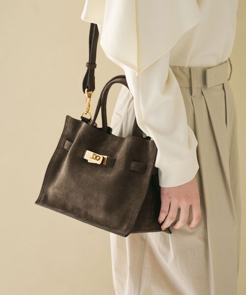 VIOLAd'ORO（ヴィオラドーロ）の「＜VIOLAd’ORO＞スエード 2WAY トートバッグ（ショルダーバッグ・レディース・モカ・FREE）」の7枚目の写真