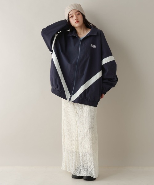RAGEBLUE（レイジブルー）の「選べるシルエット/スタンドネックナイロンブルゾン（ブルゾン・レディース・ネイビー/オフホワイト/ライトグレー・MEDIUM/LARGE）」の15枚目の写真