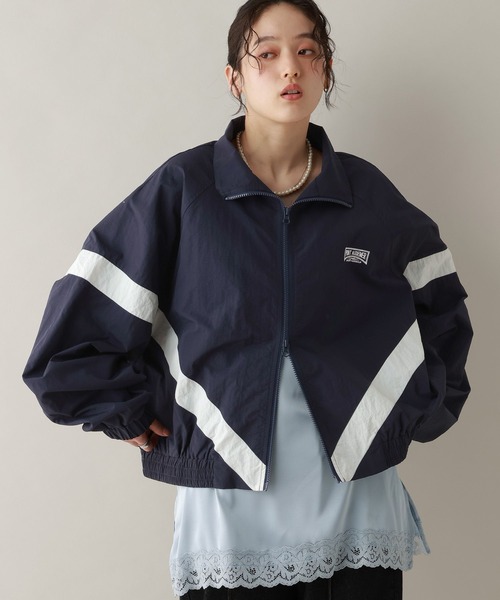 RAGEBLUE（レイジブルー）の「選べるシルエット/スタンドネックナイロンブルゾン（ブルゾン・レディース・ネイビー/オフホワイト/ライトグレー・MEDIUM/LARGE）」の22枚目の写真