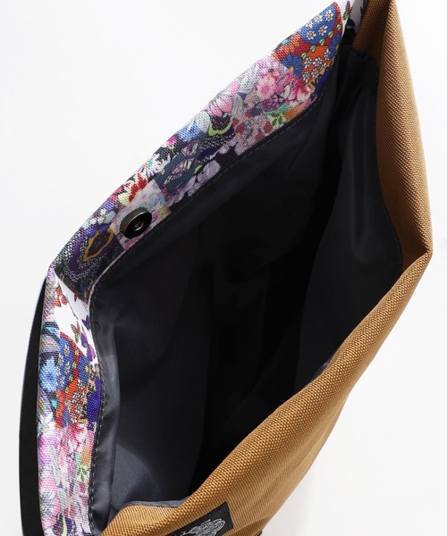 ScoLar(スカラー)の「661433:柄x無地2way口折れミニショルダーバッグ(ショルダーバッグ・レディース・オフホワイト/ブラック/キャメル・FREE)」の21枚目の写真