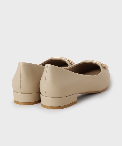 OPAQUE.CLIP（オペークドットクリップ）の「デザインバックル付ポインテッドフラットパンプス（パンプス・レディース・ブラック系5/ブラック/ベージュ・03/02/01）」の7枚目の写真