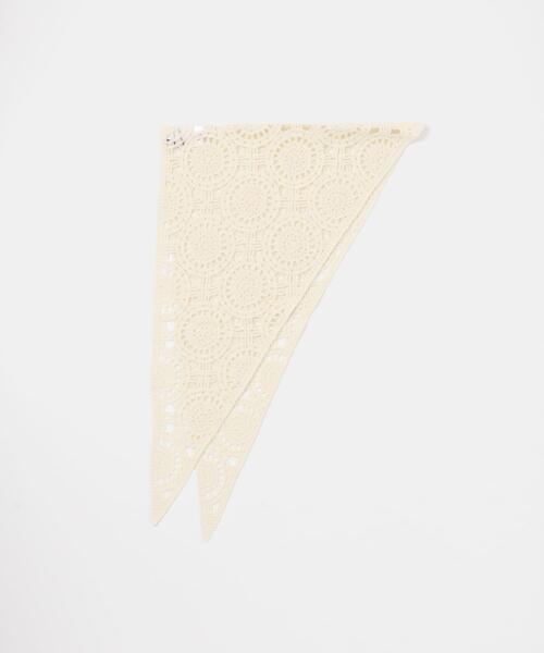 KBF(ケイビーエフ)の「トライアングルクロシェスカーフ(バンダナ/スカーフ・レディース・ダークブラウン/アイボリー・ONE)」の10枚目の写真