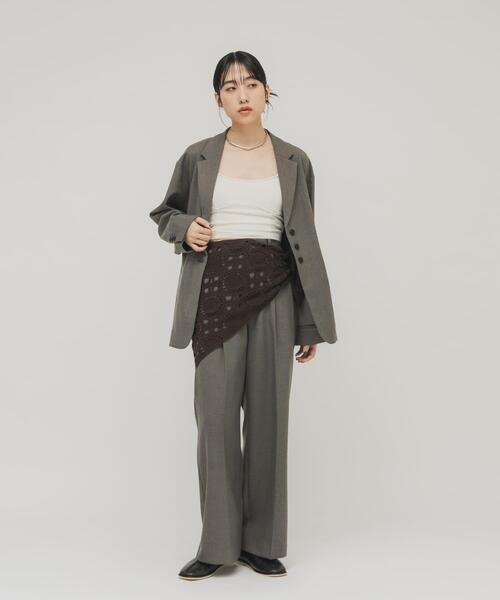 KBF(ケイビーエフ)の「トライアングルクロシェスカーフ(バンダナ/スカーフ・レディース・ダークブラウン/アイボリー・ONE)」の15枚目の写真