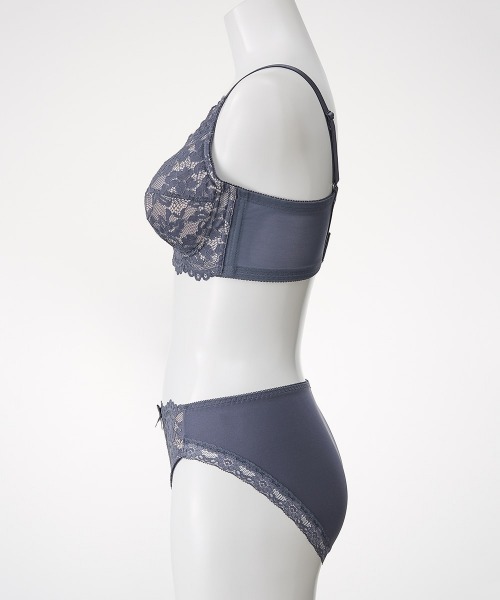 Nissen glamor(ニッセングラマー)の「【大きい胸】ノンワイヤーフルカップブラジャーショーツセット(トリンプ)(n,FULLRE)(G70/M~I85/LL)(ブラ&ショーツ・レディース・ベージュ/サックスブルー・G70M/G75L/G80L/G85LL/G90/3L/H75L/H80L/H85LL/I75L/I80L/I85LL)」の16枚目の写真