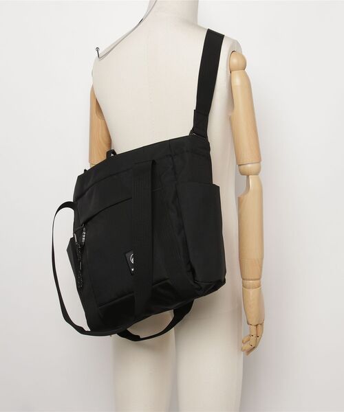 Mammut(マムート)の「エクセロン 2.0 トートバッグ ジャパンエクスクルーシブ ミドル / Xeron 2.0 Tote Bag JE Middle(トートバッグ・メンズ・ブラック・14L)」の5枚目の写真