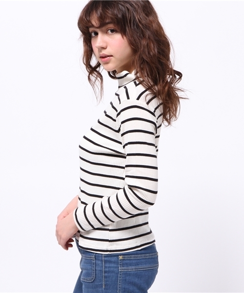 Kastane(カスタネ)の「ハイネックリブプルオーバー(ボーダー)(Tシャツ/カットソー・レディース・オフホワイト/ネイビー・FREE)」の4枚目の写真