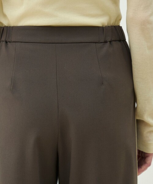 MACPHEE(マカフィー)の「ポリエステルレーヨン タックセミワイドパンツ(その他パンツ・レディース・ネイビー/ブラウン・34/36)」の8枚目の写真