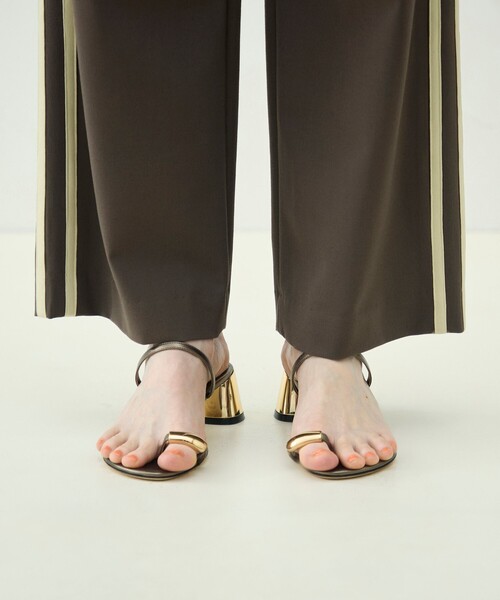 MACPHEE(マカフィー)の「ポリエステルレーヨン タックセミワイドパンツ(その他パンツ・レディース・ネイビー/ブラウン・34/36)」の10枚目の写真