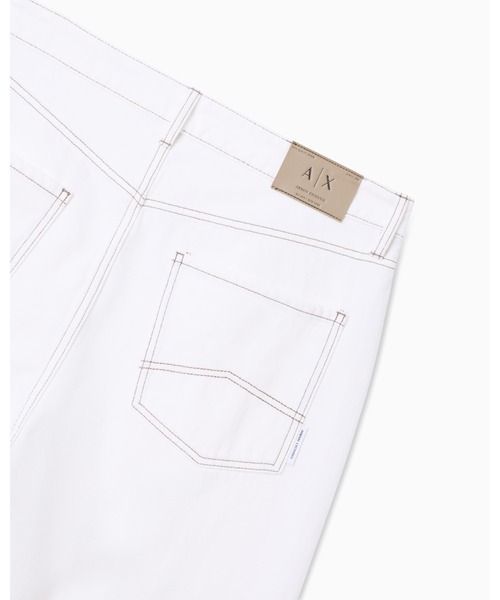 ARMANI EXCHANGE(アルマーニエクスチェンジ)の「【A|X アルマーニ エクスチェンジ】WE ルーズテーパード コットンブル デニムパンツ_J82 LOOSE TAPERED(EC限定カラー含)(デニムパンツ・メンズ・オフホワイト・31inch/34inch/30inch/32inch/33inch/29inch)」の6枚目の写真