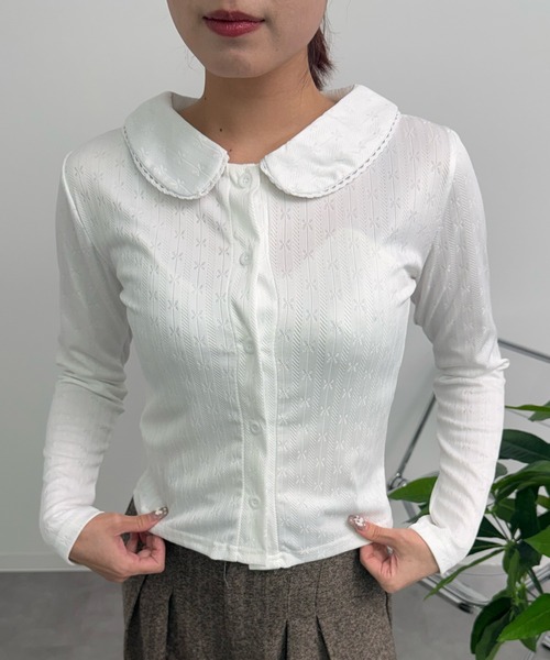 Nia（ニア）の「Nia(ニア)/ビッグカラーブラウス（シャツ/ブラウス・レディース・ホワイト・LARGE/SMALL/MEDIUM）」の4枚目の写真