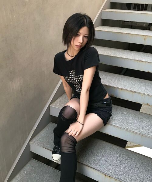VOONT(ブント)の「Stud Cross T-shirt (BLACK)(Tシャツ/カットソー・レディース・ブラック・SMALL/MEDIUM)」の15枚目の写真