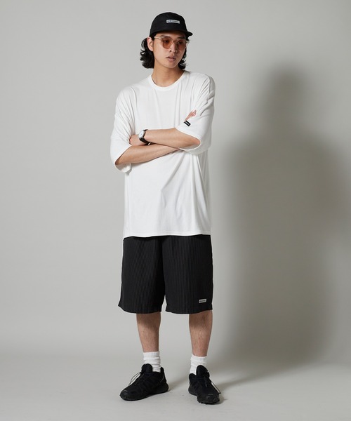 OK YESTERDAY(オッケーイエスタデイ)の「OK YESTERDAY / オーケー イエスタデイ ドレープ Tシャツ / DRAPE T-SHIRT 秋 秋服 2026年秋冬(Tシャツ/カットソー・メンズ・ブラック/レッド/ホワイト/ダークグリーン・L/M)」の10枚目の写真