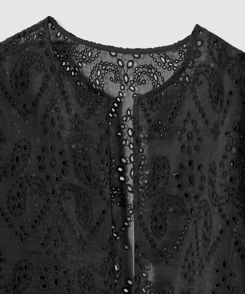 ANAYI（アナイ）の「【セットアップ対応商品】ブラウスエンブロイダリーボレロ ブラウス（その他トップス・レディース・ブラック/オフホワイト・38/36）」の8枚目の写真