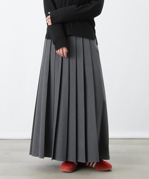 LUCA/LADY LUCK LUCA(ルカ/レディラックルカ)の「LC/LLL プリーツスカート/プリーツロングスカート(スカート・レディース・チャコールグレー/ベージュ/グレイッシュベージュ・FREE)」の5枚目の写真
